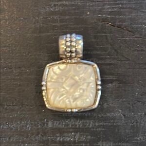 Sterling Silver 925 A Marked Mother Of Pearl Carved Elegant Cream Pendant​